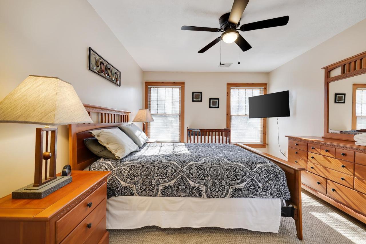 Pocono Mountain Home , Hot Tub- 1 Mile To Skiing! Tannersville Exterior photo