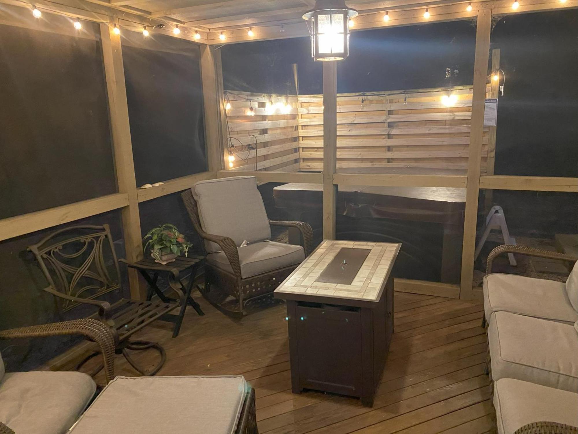 Pocono Mountain Home , Hot Tub- 1 Mile To Skiing! Tannersville Exterior photo